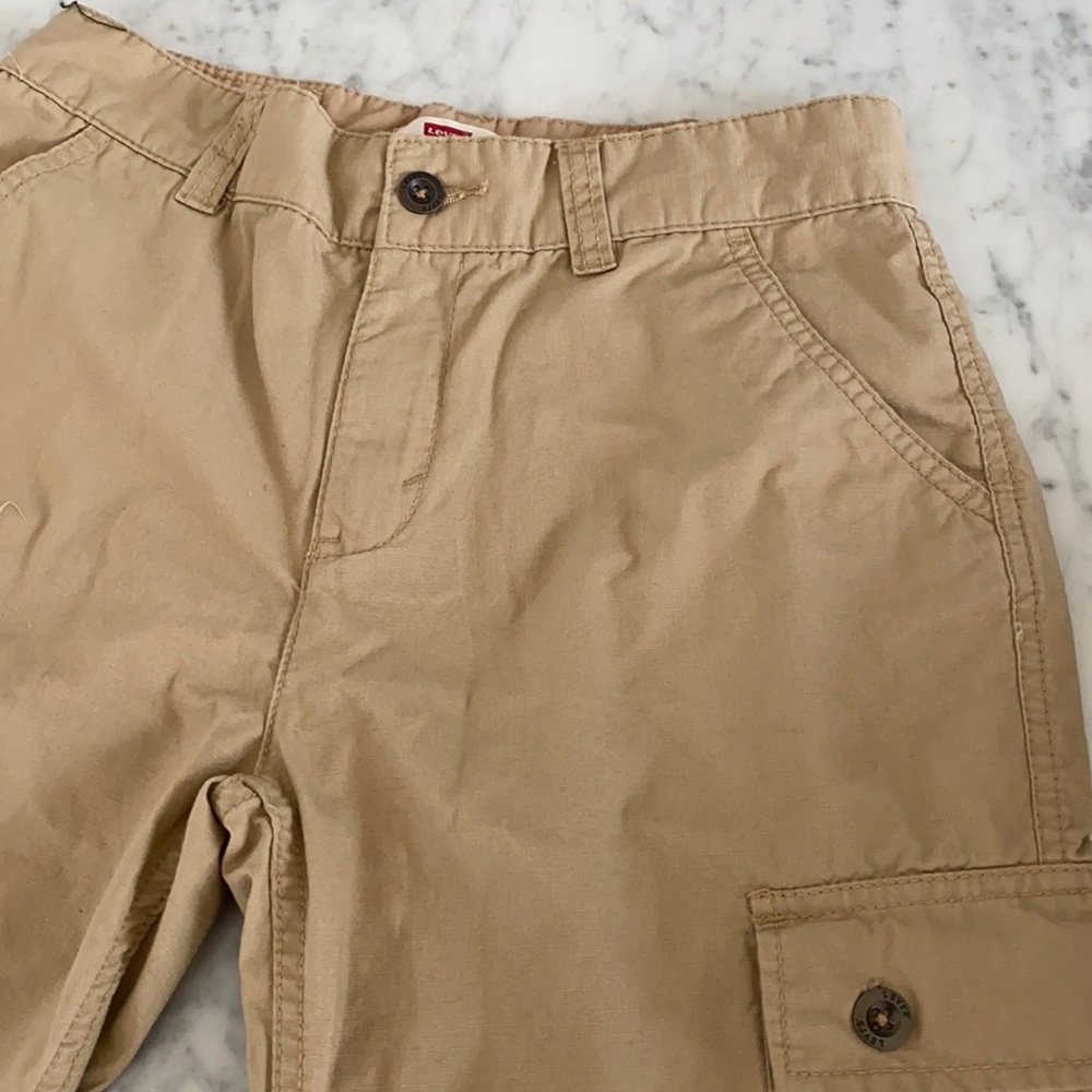 COPY - Levi’s cargo shorts boys 14